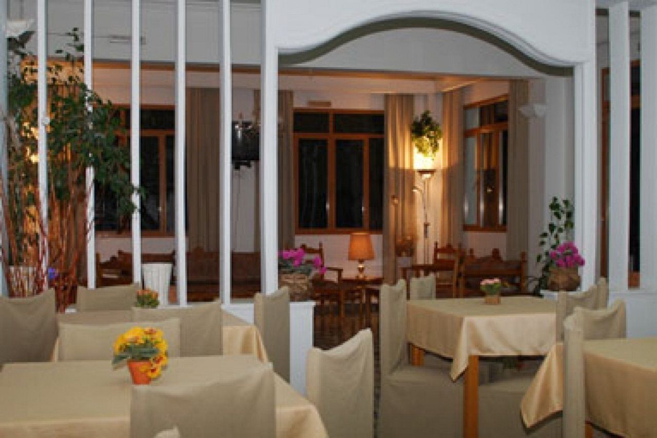 Serifos Beach Hotel Λιβάδι Εξωτερικό φωτογραφία